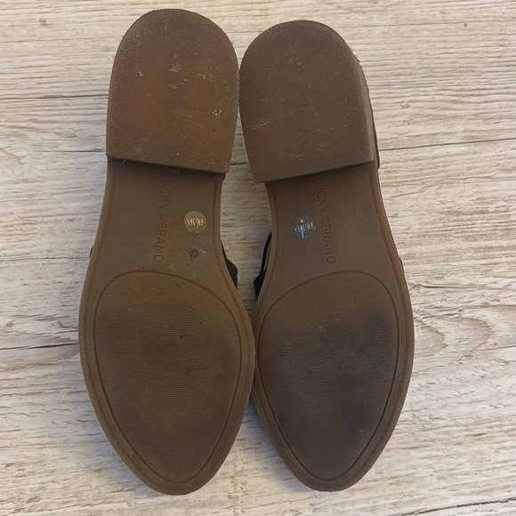 Lucky Brand Gennifa Black Leather Cutout Slip On Loafer Size 6M - Picture 8 of 8